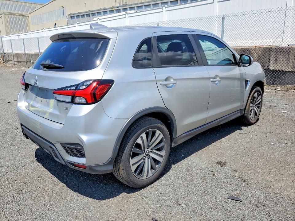 2021 Mitsubishi Outlander sport VIN JA4APVAU6MU026058 COPART salvage auction — FRONT END, Fl - Certificate Of Title, sold $2,550 on 2026-07-06 (photo 3)