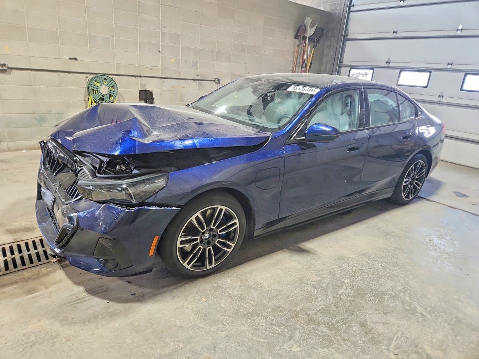 2026 BMW 5 series VIN WBA13FK00TCW71521 COPART salvage auction — FRONT END, MN - CERT OF TITLE-SALVAGE, sold $32,750 on 2026-08-11 (photo 1)