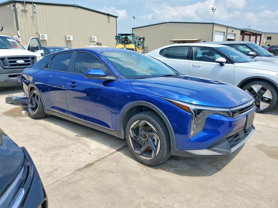 2025 Kia K4 VIN 3KPFU4DE3SE180323 COPART salvage auction — REAR END, TX - CERTIFICATE OF TITLE, sold $9,100 on 2026-07-30 (photo 4)
