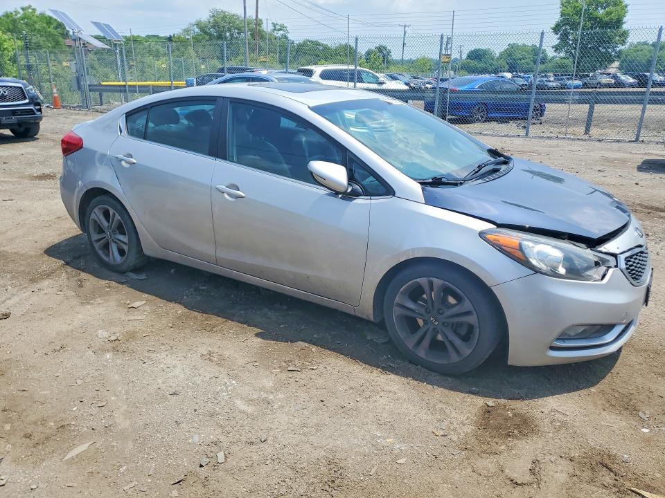 2016 Kia Forte VIN KNAFZ4A85G5569951 COPART salvage auction — FRONT END, Salvage Title, sold $700 on 2026-07-09 (photo 4)