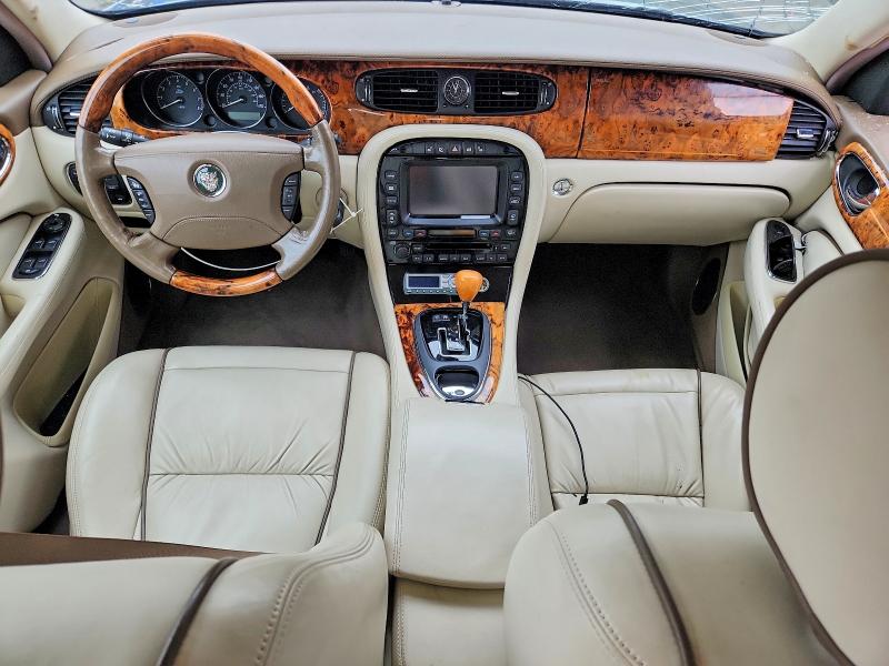 2006 Jaguar Vandenplas VIN SAJWA82B66SH02121 COPART salvage auction — SIDE, CT - CERT OF TITLE-SALVAGE, sold $475 on 2026-07-17 (photo 8)