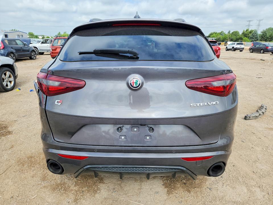 2022 Alfa romeo Stelvio VIN ZASPAKBN7N7D42339 COPART salvage auction — MINOR DENT/SCRATCHES, Il - Certificate Of Title, sold $10,800 on 2026-08-18 (photo 6)