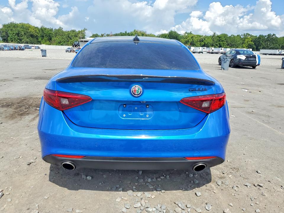 2021 Alfa romeo VIN ZARFAMAN4M7645875 COPART salvage auction — FRONT END, Fl - Cert Of Title Slvg Rebuildable, sold $5,700 on 2026-07-20 (photo 6)