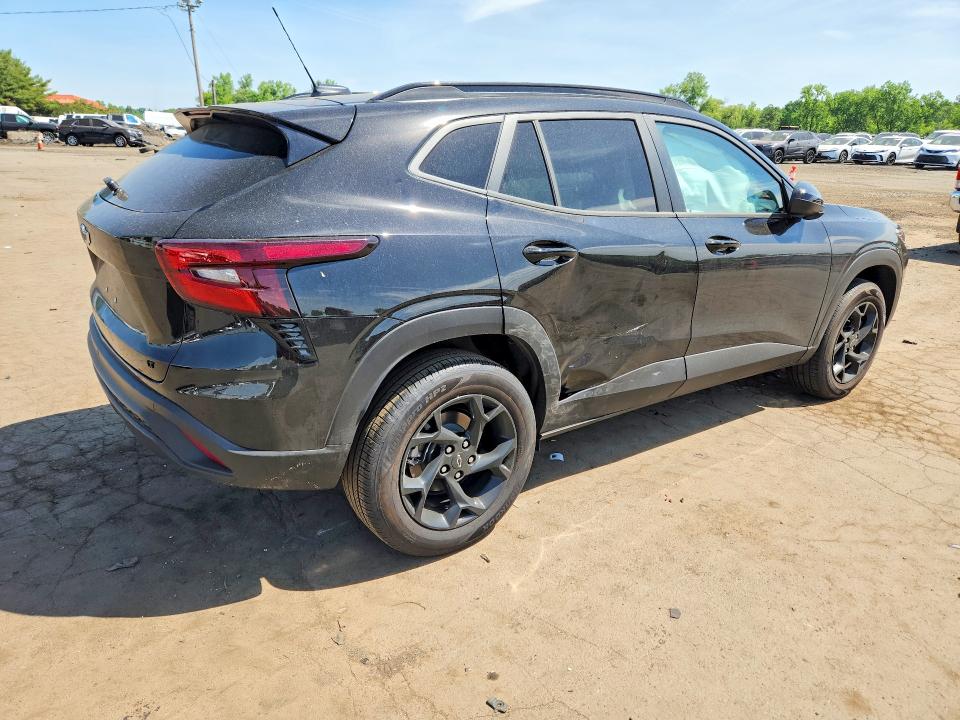 2026 Chevrolet Trax VIN KL77LHEP3TC151165 COPART salvage auction — SIDE, Ct - Cert Of Title-Salvage, sold $8,200 on 2026-07-31 (photo 3)