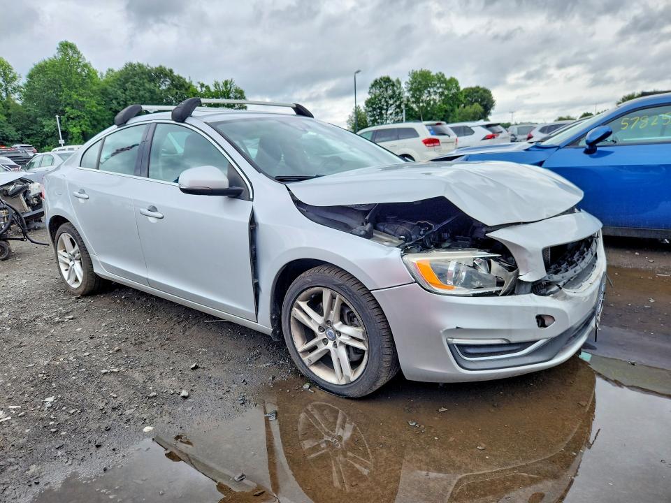 2015 Volvo VIN YV1612TK0F1364741 COPART salvage auction — FRONT END, Ct - Cert Of Title-Salvage, sold $450 on 2026-08-06 (photo 4)