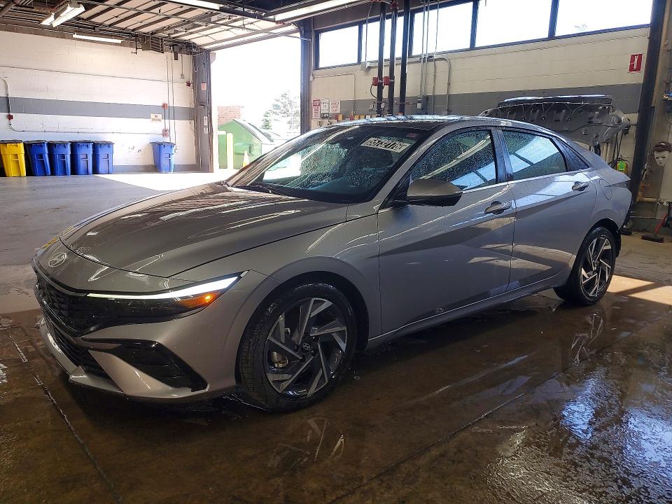 2025 Hyundai Elantra VIN KMHLP4DG4SU975096 COPART salvage auction — REAR END, Il - Salvage Certificate, sold $7,200 on 2026-07-13 (photo 1)