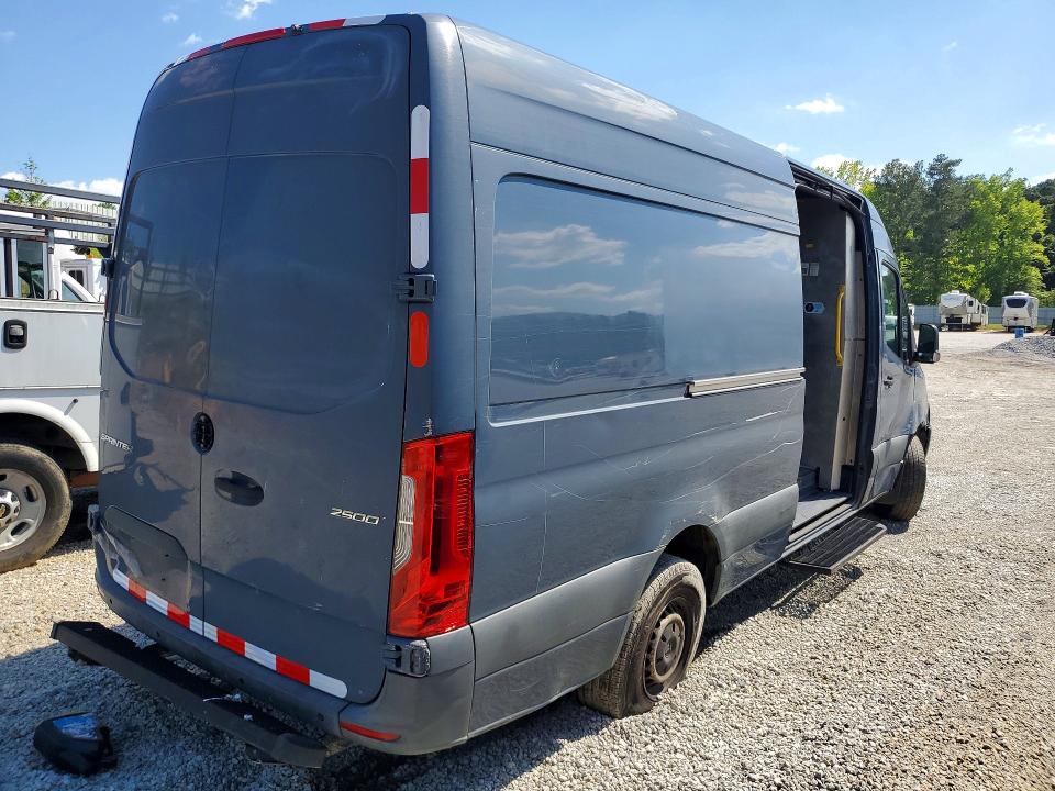 2019 Mercedes-benz Sprinter 2500 VIN WD4PF1CDXKP121362 COPART salvage auction — ALL OVER, Ga - Certificate Of Title, sold $9,200 on 2026-07-29 (photo 3)