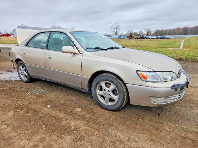 1998 Lexus ES VIN JT8BF28G3W0099845 COPART salvage auction — REAR END, OH - CERT OF TITLE-SALVAGE, sold $325 on 2026-07-02 (photo 4)