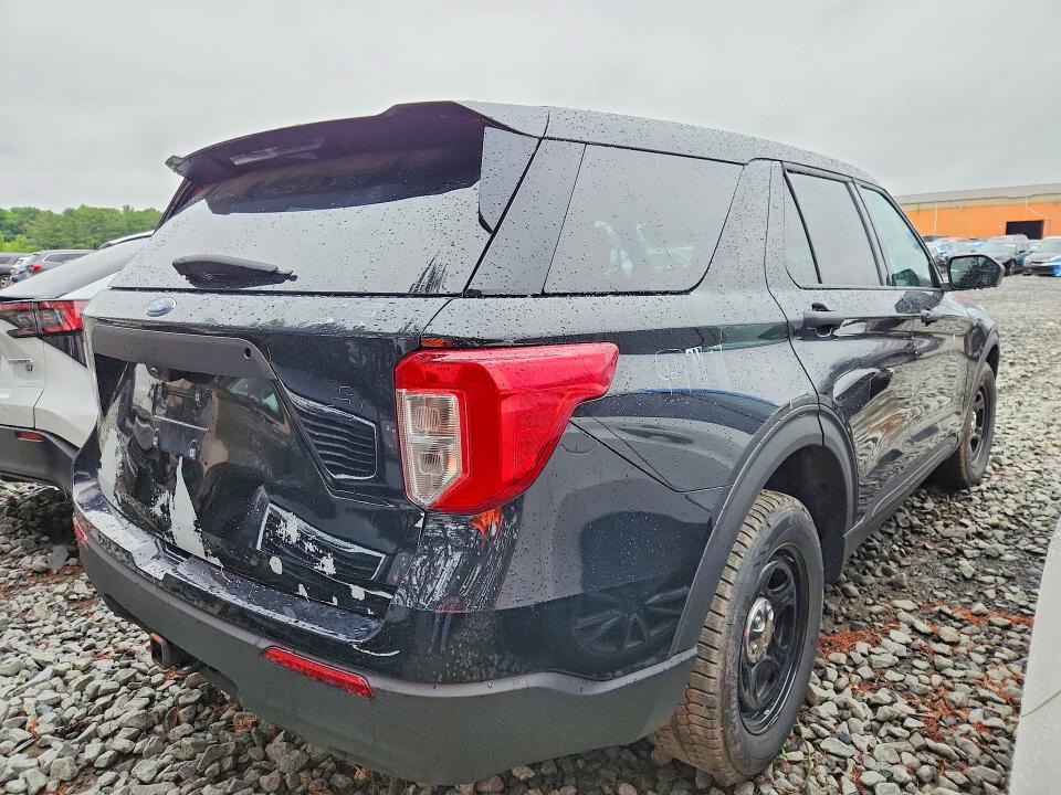 2023 Ford Explorer VIN 1FM5K8AB1PGA62633 COPART salvage auction — MINOR DENT/SCRATCHES, PA - CERTIFICATE OF SALVAGE, sold $7,200 on 2026-07-29 (photo 3)