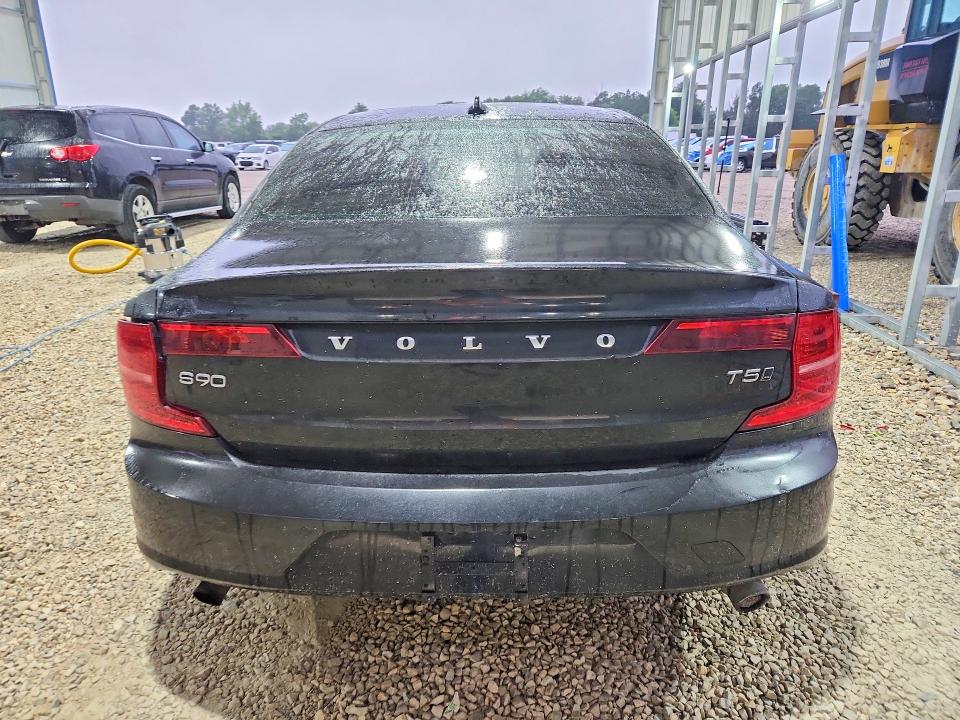 2018 Volvo VIN LVY982MKXJP030342 COPART salvage auction — MINOR DENT/SCRATCHES, Va - Certificate Of Title, sold $3,400 on 2026-07-20 (photo 6)