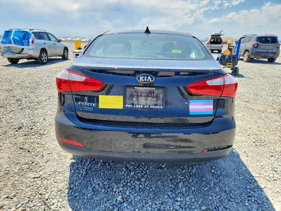 2015 Kia VIN KNAFK4A67F5371602 COPART salvage auction — SIDE, Co - Salvage Title, sold $375 on 2026-07-28 (photo 6)