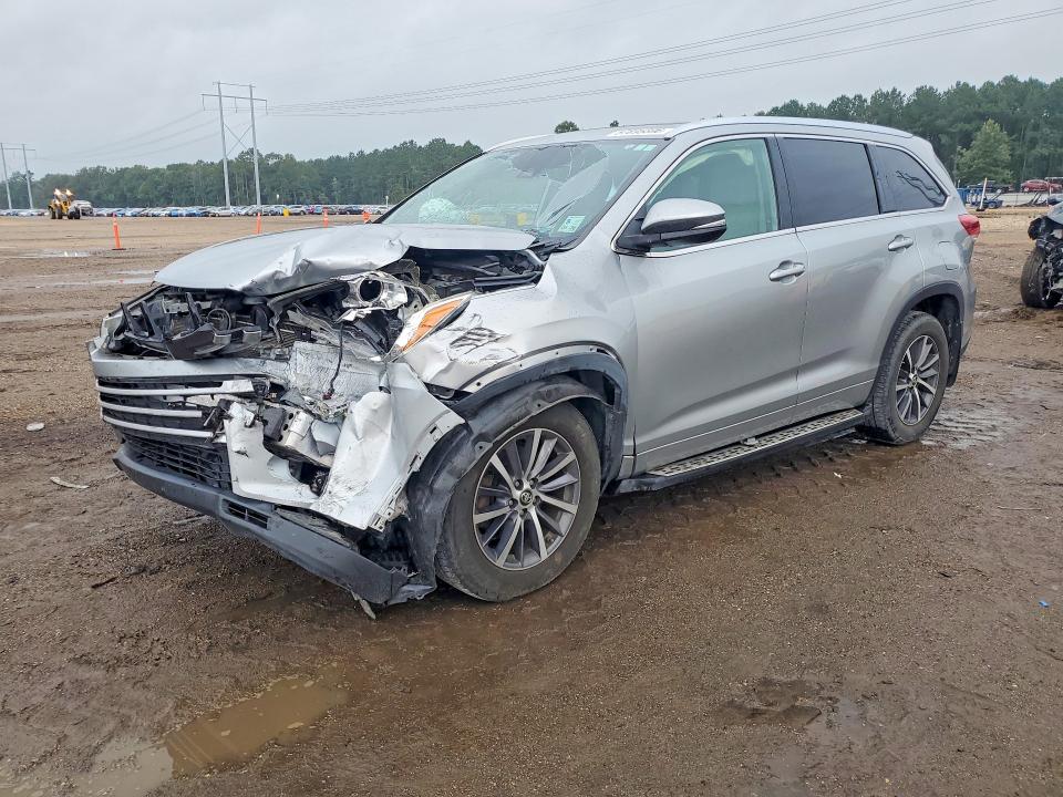 2018 Toyota VIN 5TDKZRFH2JS538097 COPART salvage auction — FRONT END, La - Cert Of Title-Salvage, sold $6,900 on 2026-07-10 (photo 1)