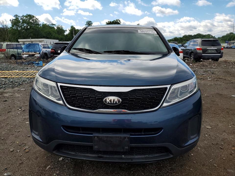 2014 Kia Sorento VIN 5XYKT3A60EG464587 COPART salvage auction — MINOR DENT/SCRATCHES, Va - Certificate Of Title, sold $1,000 on 2026-07-07 (photo 5)