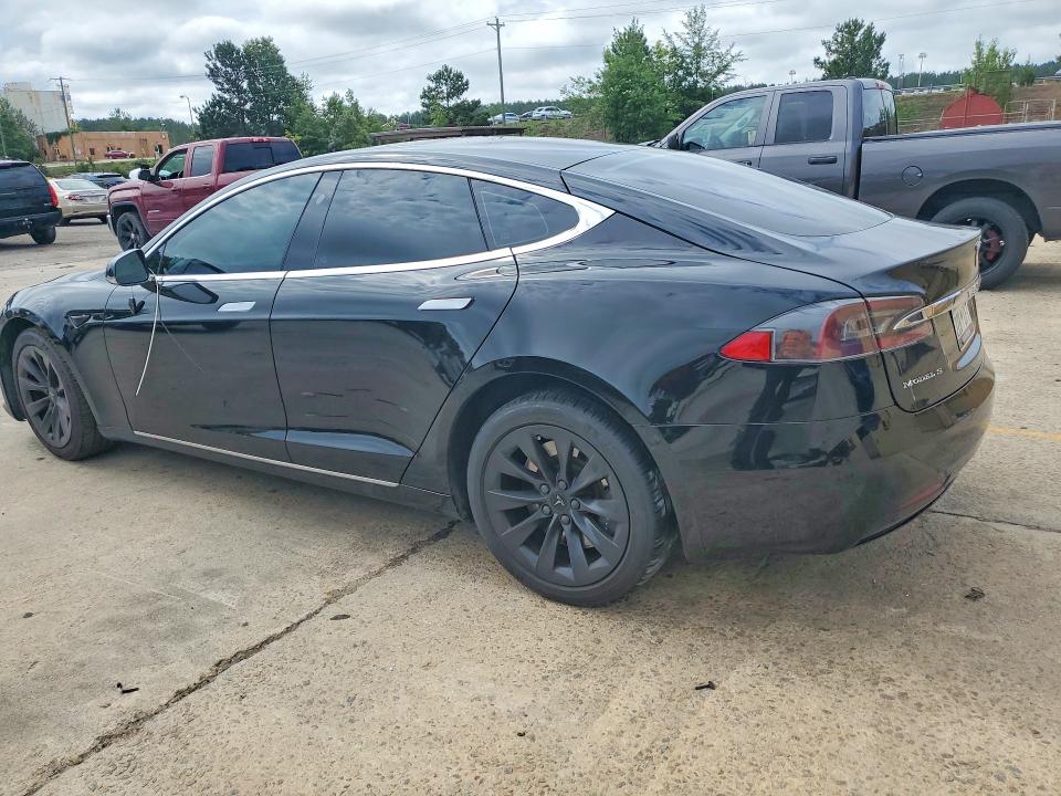 2018 Tesla VIN 5YJSA1E29JF234243 COPART salvage auction — SIDE, Sc - Cert Of Title-Salvage, sold $4,900 on 2026-07-31 (photo 2)