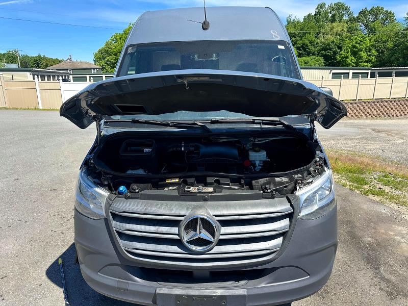 2019 Mercedes-benz Sprinter VIN WD4PF1CD2KP125275 COPART salvage auction — MECHANICAL, MA - CERTIFICATE OF TITLE, sold $13,400 on 2026-07-29 (photo 5)