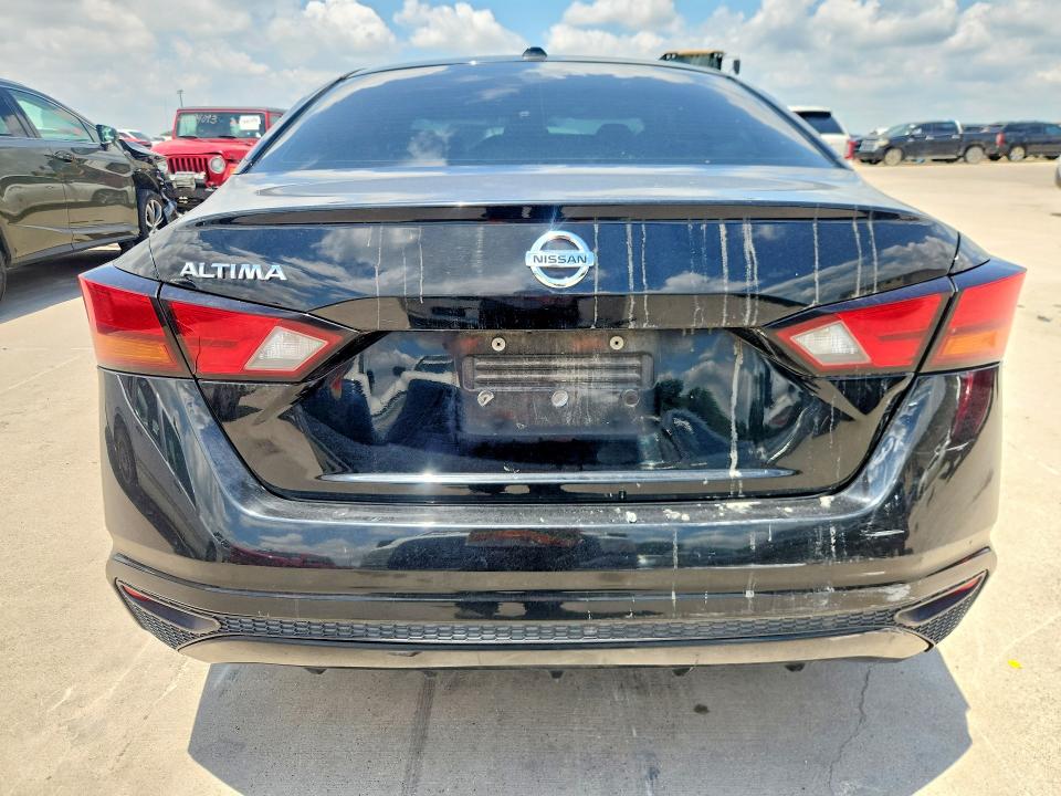 2019 Nissan VIN 1N4BL4BVXKC230233 COPART salvage auction — MINOR DENT/SCRATCHES, Tx - Certificate Of Title (P), sold $3,500 on 2026-07-02 (photo 6)