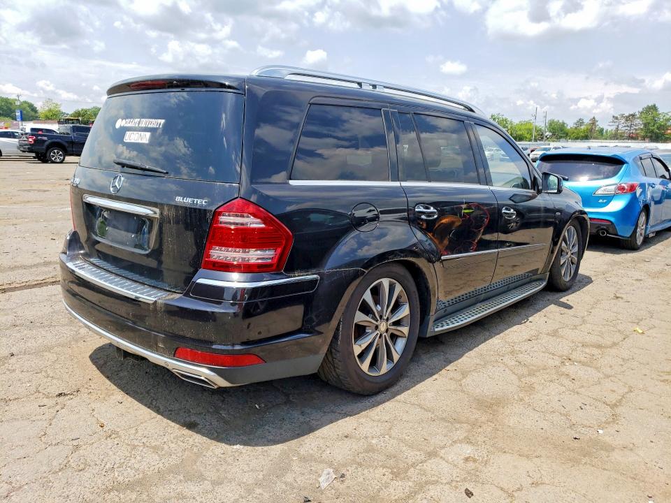2011 Mercedes-benz Gl-klasse VIN 4JGBF2FE1BA629958 COPART salvage auction — WATER/FLOOD, Ct - Cert Of Title-Flood Salvage, sold $825 on 2026-07-10 (photo 3)
