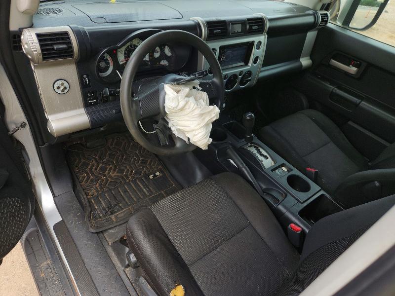 2007 Toyota Fj cruiser VIN JTEZU11F070002499 COPART salvage auction — FRONT END, LA - CERT OF TITLE-SALVAGE, sold $500 on 2026-07-21 (photo 8)