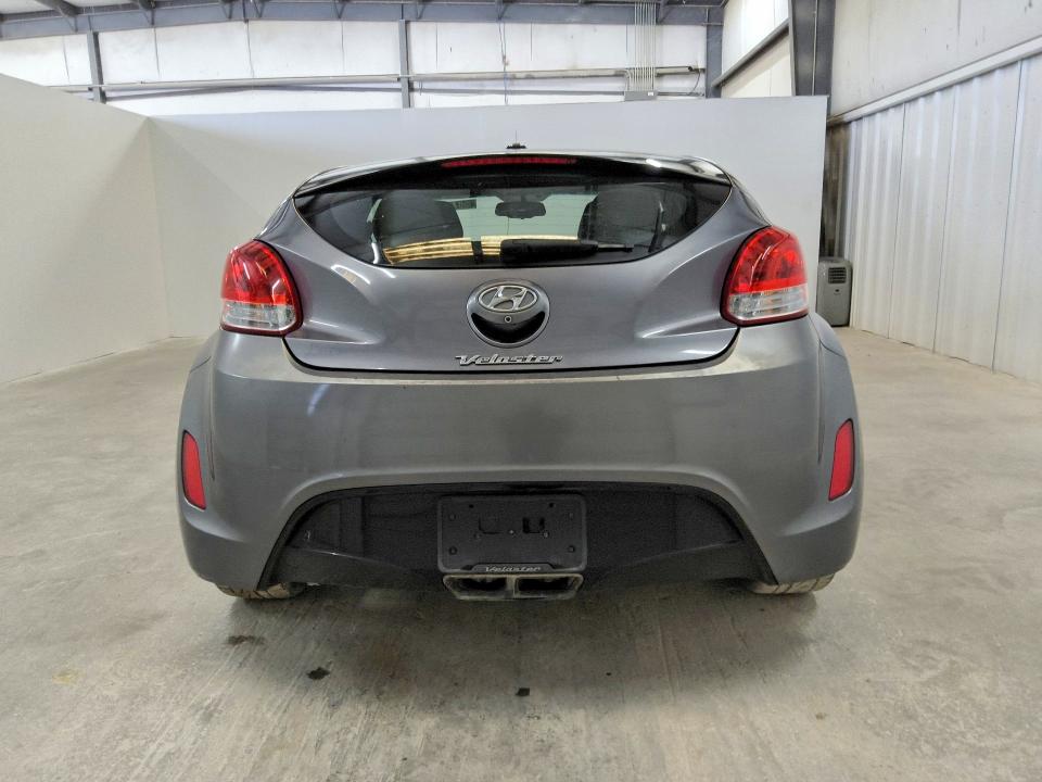 2017 Hyundai Veloster VIN KMHTC6AD1HU314426 COPART salvage auction — MINOR DENT/SCRATCHES, Tx - Certificate Of Title, sold $2,200 on 2026-07-28 (photo 6)
