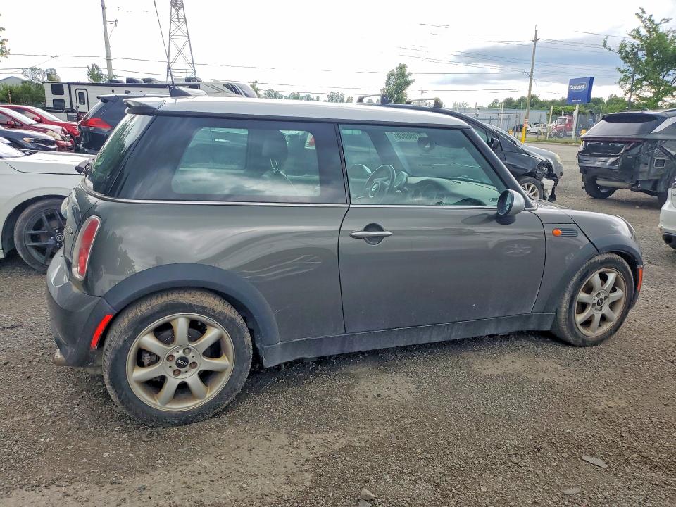 2006 Mini Cooper VIN WMWRC33516TK65411 COPART salvage auction — FRONT END, On - Permit No Brand - Unfit, sold $350 on 2026-07-09 (photo 3)