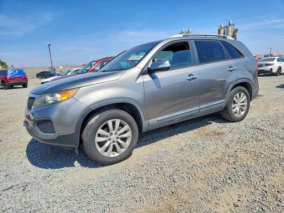 2011 Kia Sorento VIN 5XYKT4A22BG175662 COPART salvage auction — MINOR DENT/SCRATCHES, Ca - Dis/Dlr/Exp Only Clean Title, sold $1,200 on 2026-07-09 (photo 1)