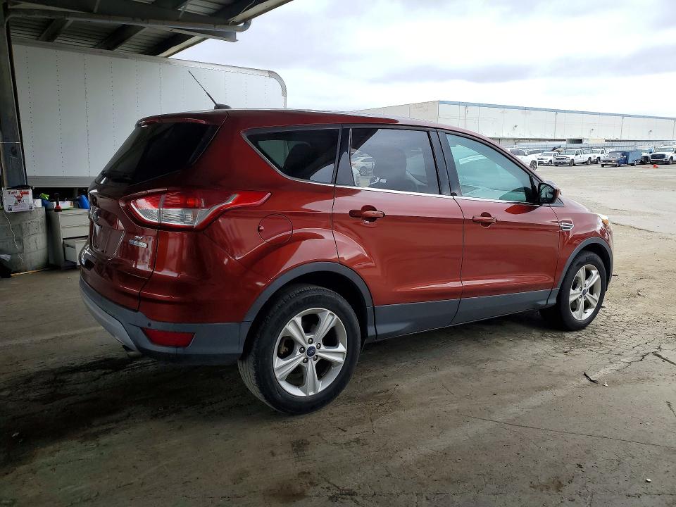 2015 Ford Escape VIN 1FMCU0GX1FUB33433 COPART salvage auction — MECHANICAL, Ca - Dis/Dlr/Exp Only Clean Title, sold $425 on 2026-07-02 (photo 3)