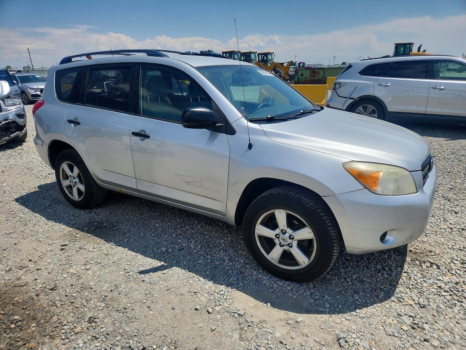 2007 Toyota Rav 4 VIN JTMBD33VX75056000 COPART salvage auction — REAR END, Co - Salvage Title, sold $1,550 on 2026-07-28 (photo 4)