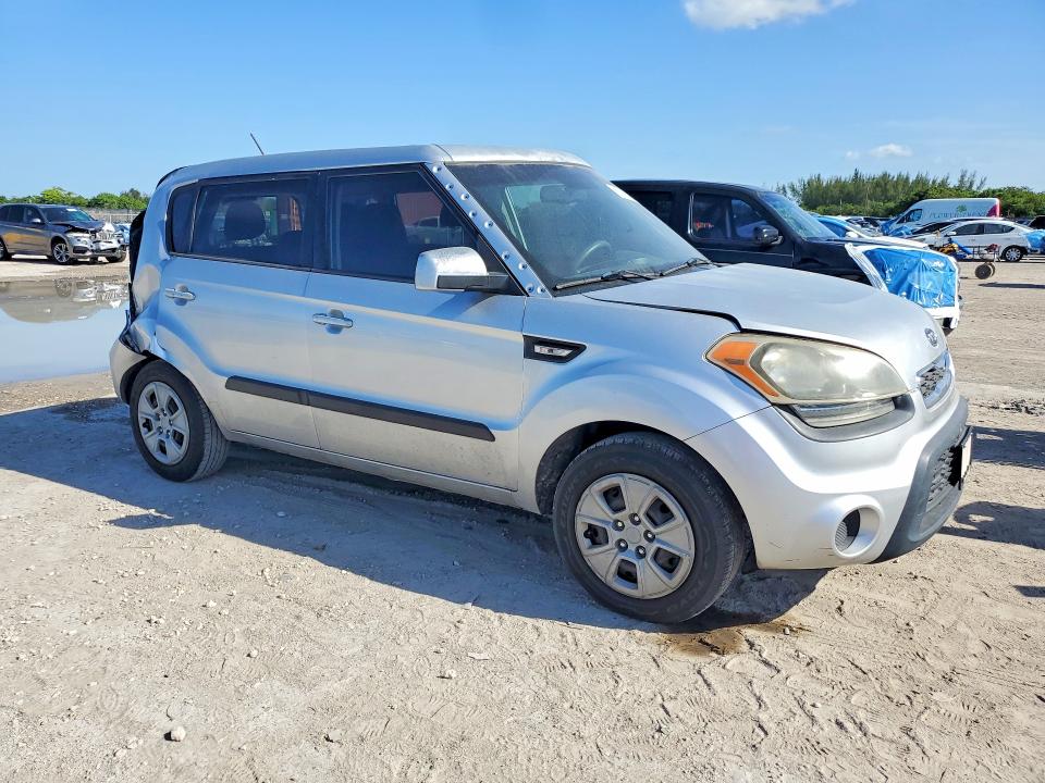 2012 Kia Soul VIN KNDJT2A53C7431428 COPART salvage auction — REAR END, Fl - Cert Of Title Slvg Rebuildable, sold $275 on 2026-07-15 (photo 4)