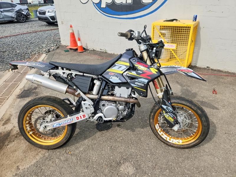 2018 Suzuki Dr-z VIN JS1SK44A8J2100764 COPART salvage auction — ROLLOVER, Nj - Cert Of Title-Salvage, sold $850 on 2026-07-24 (photo 1)