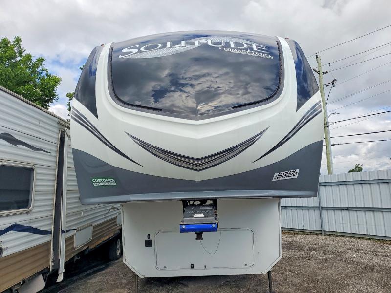 2022 Grand design Recreational VIN 573FS4222NAA11332 COPART salvage auction — ROOF, ON - PERMIT NO BRAND - UNFIT, sold $2,500 on 2026-07-30 (photo 2)