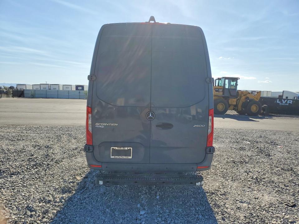 2019 Mercedes-benz Sprinter VIN WD4PF1CD8KP109176 COPART salvage auction — SIDE, Tx - Certificate Of Title (P), sold $3,900 on 2026-07-29 (photo 6)