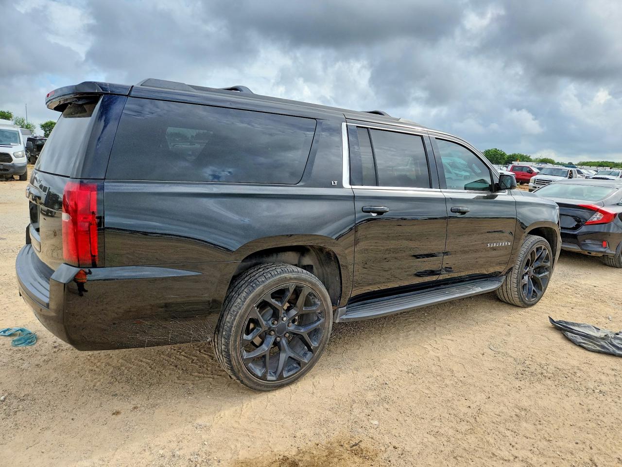 2019 Chevrolet Suburban VIN 1GNSCHKC2KR264364 COPART salvage auction — Hail, TX - CERTIFICATE OF TITLE, sold $15,000 on 2026-07-09 (photo 3)