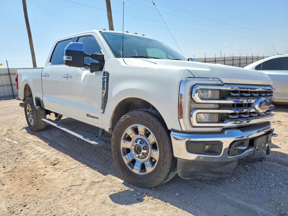 2024 Ford VIN 1FT8W2BT4RED42622 COPART salvage auction — FRONT END, Tx - Salvage Vehicle Title, sold $26,500 on 2026-09-02 (photo 4)
