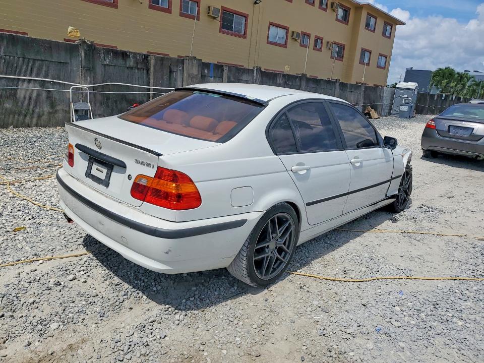 2004 BMW 3 series VIN WBAET37494NJ95304 COPART salvage auction — FRONT END, FL - CERT OF TITLE SLVG REBUILDABLE, sold $400 on 2026-07-17 (photo 3)