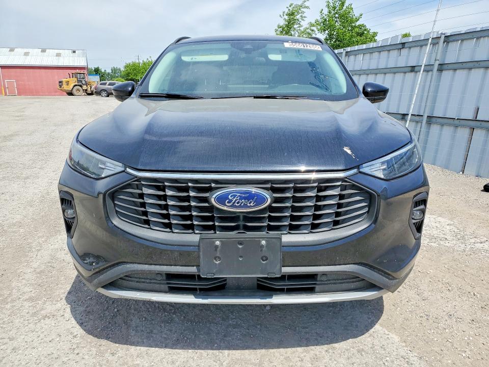 2023 Ford Escape VIN 1FMCU0E10PUA61978 COPART salvage auction — NORMAL WEAR, ON - PERMIT NO BRAND - UNFIT (P), sold $10,700 on 2026-07-03 (photo 5)