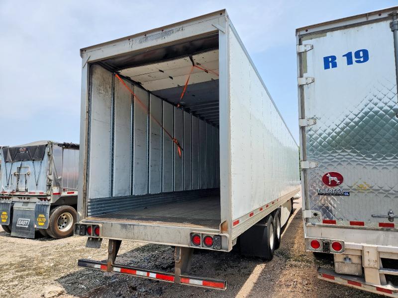 2016 Utility tr VIN 1UYVS2533GG477071 COPART salvage auction — NORMAL WEAR, VA - CERT OF TITLE - SALVAGE, sold $25 on 2026-08-27 (photo 4)