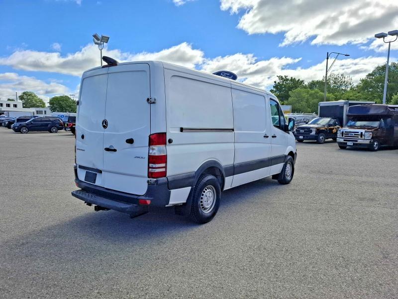 2016 Mercedes-benz Sprinter VIN WD3BE7DD6GP350874 COPART salvage auction — NORMAL WEAR, On - Permit No Brand - Unfit (P), sold $7,700 on 2026-07-03 (photo 4)