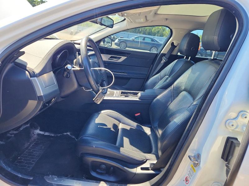 2017 Jaguar Xf VIN SAJBK4BV7HCY50724 COPART salvage auction — FRONT END, ON - PERMIT NO BRAND - UNFIT, sold $2,750 on 2026-07-16 (photo 7)