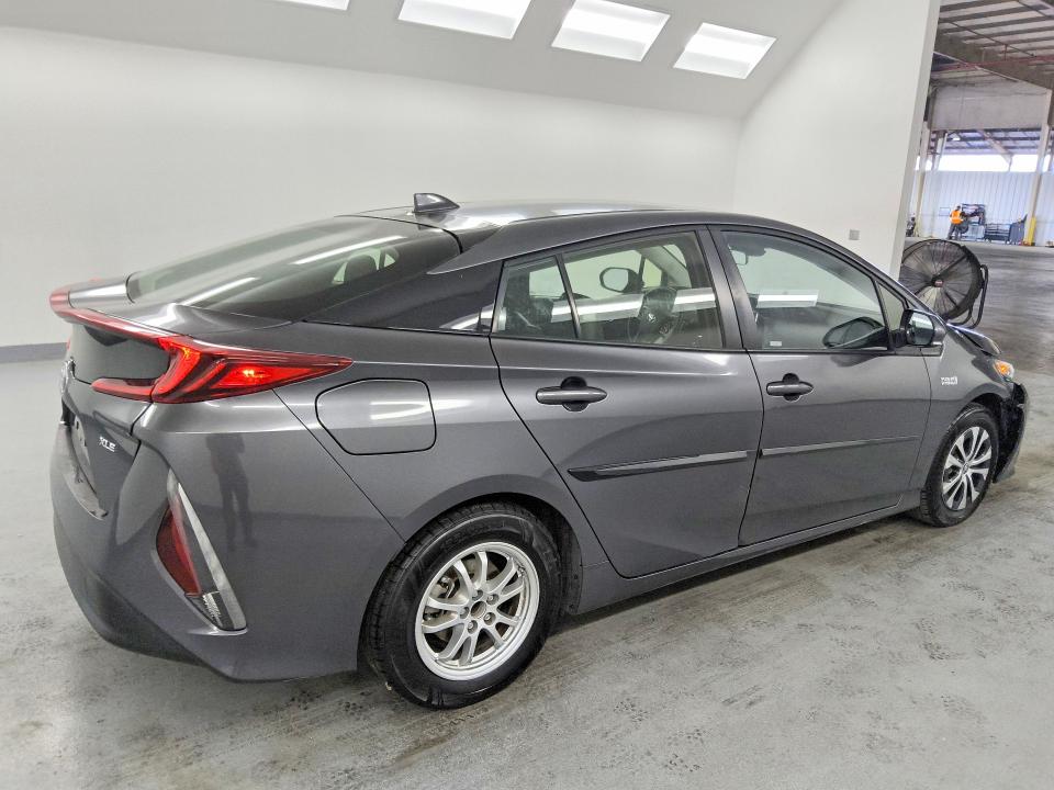 2021 Toyota Prius prime VIN JTDKAMFP6M3194586 COPART salvage auction — FRONT END, Ca - Certificate Of Title, sold $9,200 on 2026-08-18 (photo 3)