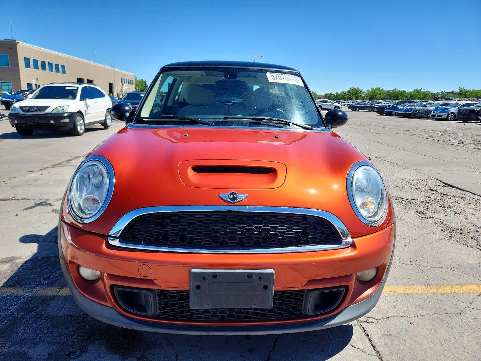 2013 Mini VIN WMWSV3C51DT388490 COPART salvage auction — HAIL, Co - Certificate Of Title, sold $2,300 on 2026-07-08 (photo 5)