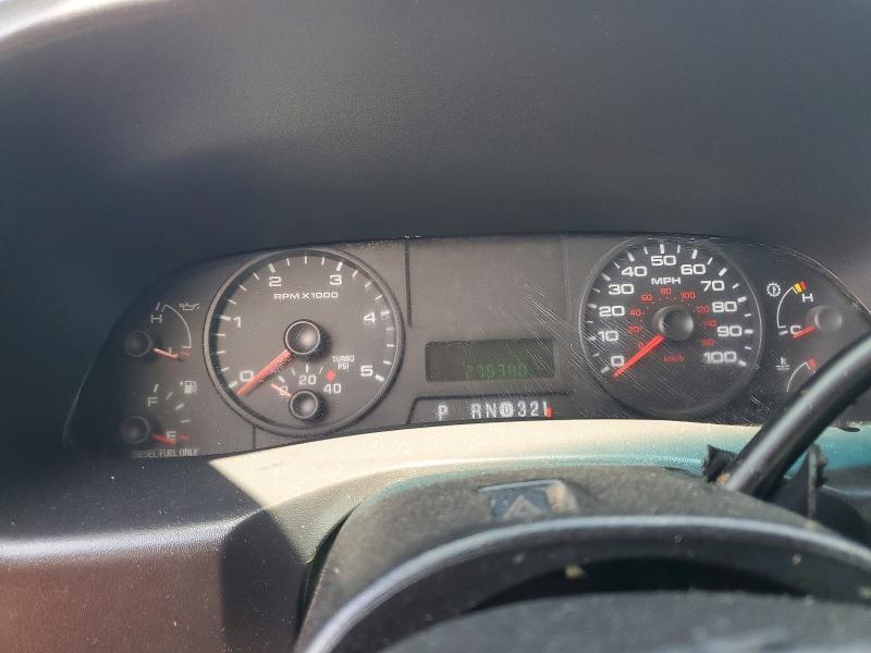 2005 Ford F-450 super duty VIN 1FDXF46P15EB33381 COPART salvage auction — MINOR DENT/SCRATCHES, Tx - Certificate Of Title (P), sold $19,500 on 2026-08-01 (photo 9)