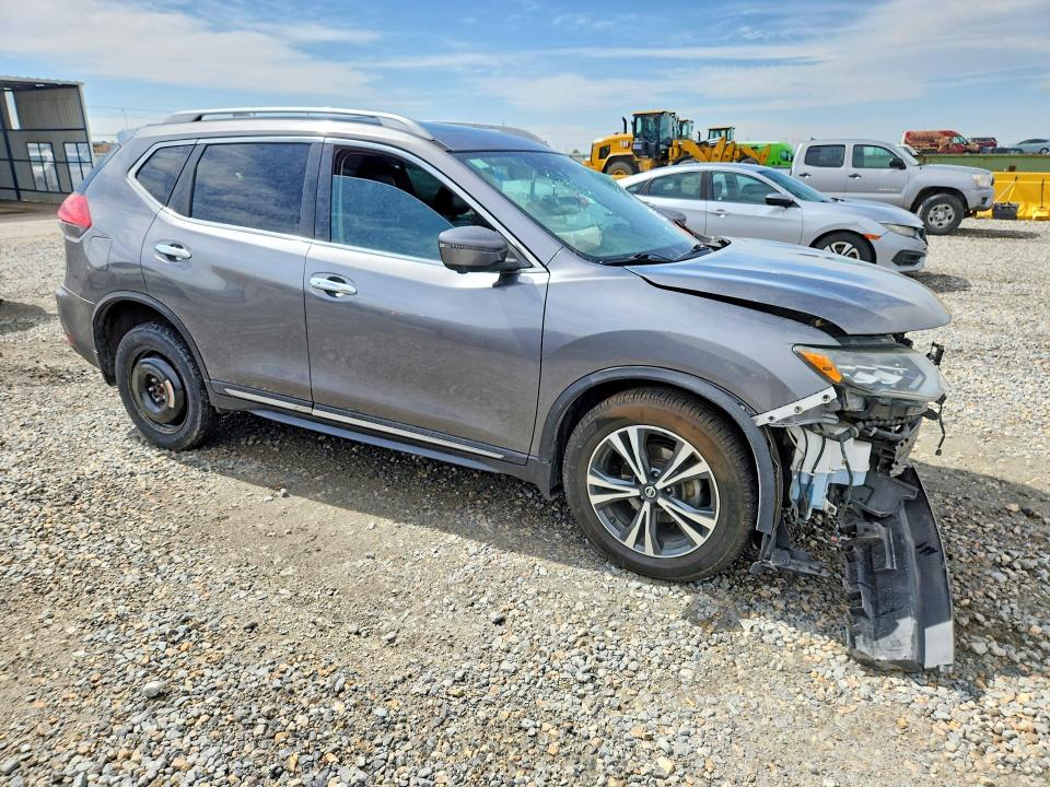 2017 Nissan Rogue VIN 5N1AT2MV0HC827242 COPART salvage auction — FRONT END, Co - Public - Salvage Title, sold $1,150 on 2026-07-09 (photo 4)