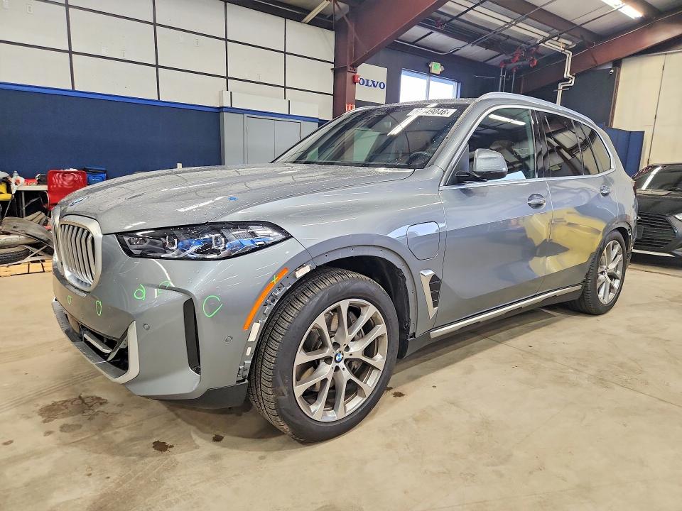 2026 BMW VIN 5UX43EU01T9291753 COPART salvage auction — FRONT END, Ct - Cert Of Title-Salvage, sold $36,250 on 2026-07-16 (photo 1)