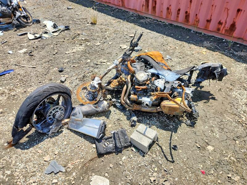 2024 Kawasaki Zx1002 VIN JKBZXVK17RA048775 COPART salvage auction — BURN, Va - Non-Repairable Certificate, sold $20 on 2026-07-31 (photo 3)