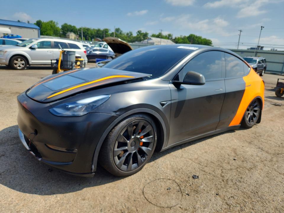 2024 Tesla Model y VIN 7SAYGAEE6RF029884 COPART salvage auction — FRONT END, Pa - Certificate Of Salvage, sold $12,100 on 2026-07-14 (photo 1)