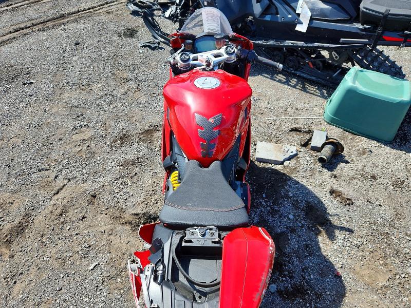 2017 Ducati Panigale VIN ZDM14B1W9HB004639 COPART salvage auction — SIDE, On - Permit No Brand - Unfit, sold $4,850 on 2026-08-13 (photo 6)