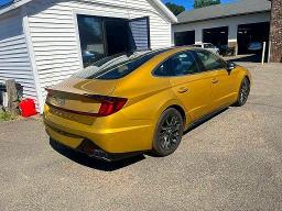 2020 Hyundai Sonata VIN 5NPEJ4J2XLH016739 COPART salvage auction — MINOR DENT/SCRATCHES, Ny - Certificate Of Title (P), sold $8,900 on 2026-07-30 (photo 3)
