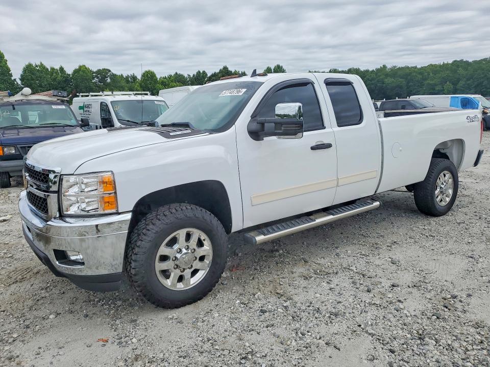 2011 Chevrolet Silverado 3500 VIN 1GC5K0C80BZ372907 COPART salvage auction — MINOR DENT/SCRATCHES, Sc - Certificate Of Title, sold $9,200 on 2026-07-06 (photo 1)
