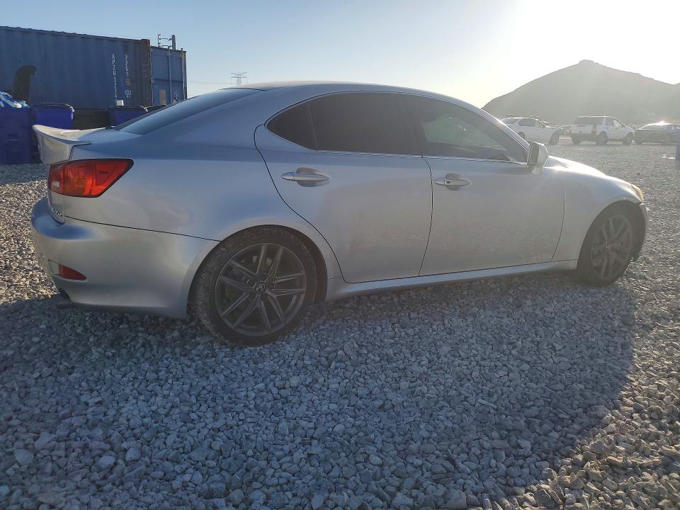 2006 Lexus Is VIN JTHBE262865009313 COPART salvage auction — VANDALISM, Nv - Salvage Title, sold $200 on 2026-07-22 (photo 3)