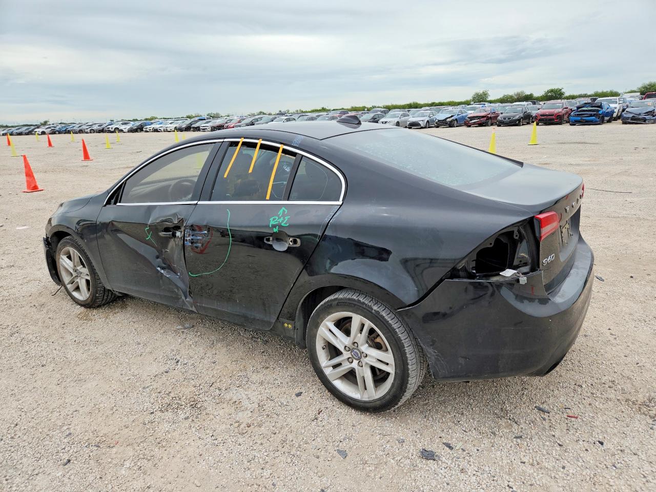 2015 Volvo S60 VIN YV140MFC3F1313129 COPART salvage auction — Side, TX - CERTIFICATE OF TITLE, sold $900 on 2026-07-09 (photo 2)